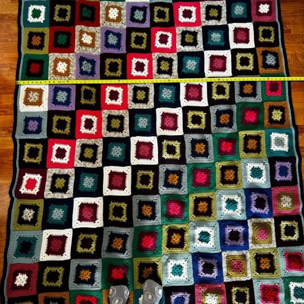Beautiful Handmade Tightly Knit Granny Stitch Afghan 82” x 65” 120 Square 5 LBS!